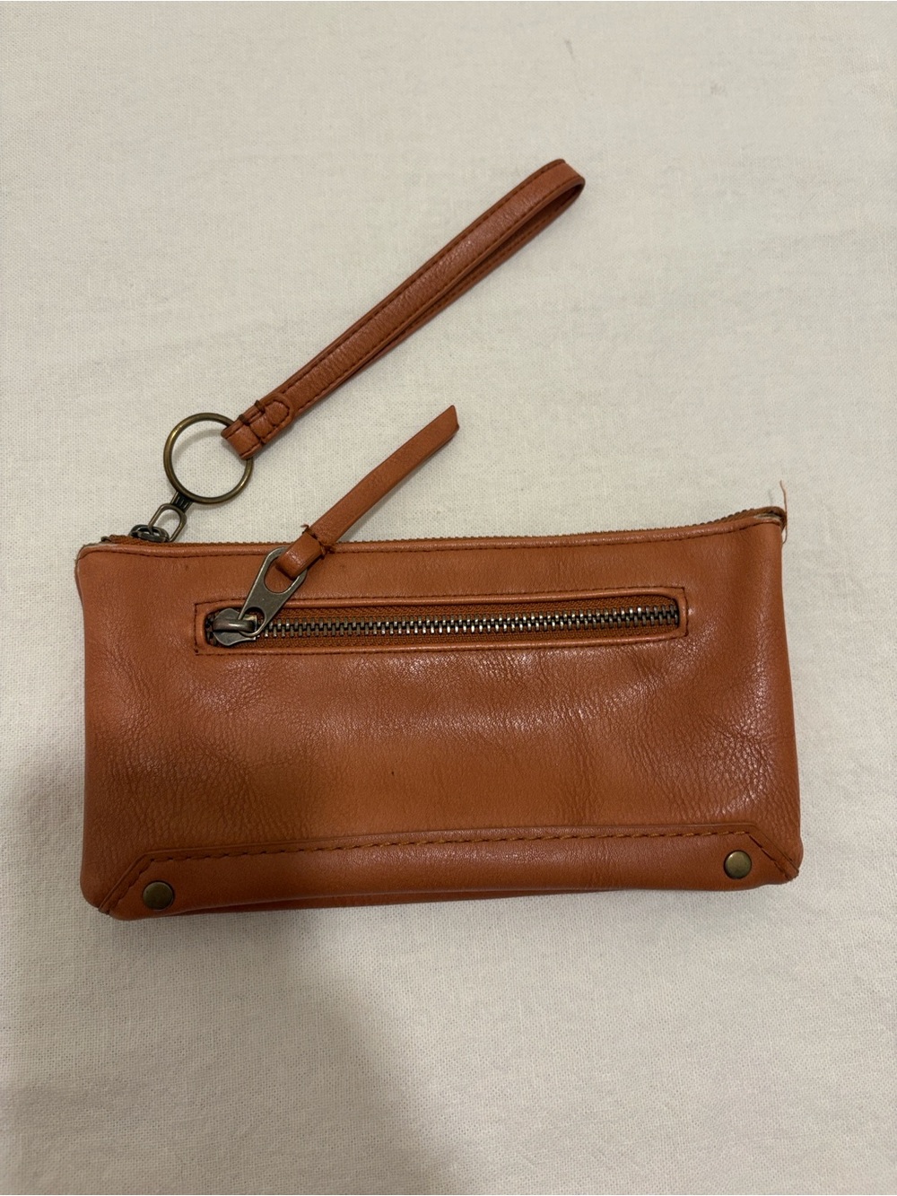 Universal Thread Wallet - Picture 2 of 14
